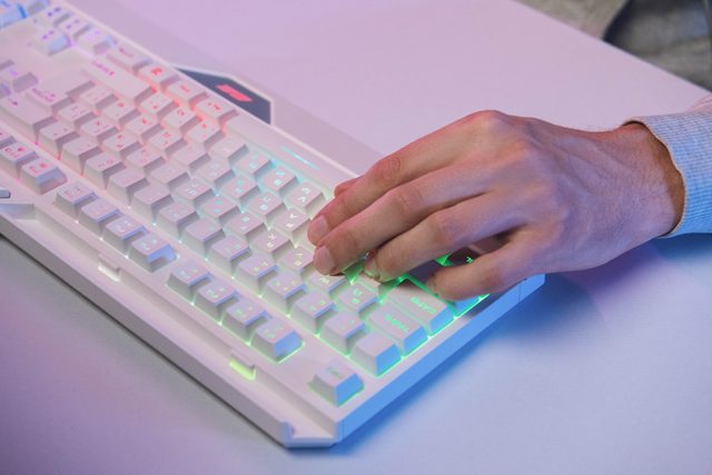 Oʻyin klaviaturasi 2E Gaming KG315, oq — Surat 4