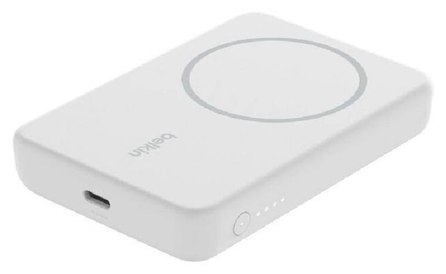 Внешний аккумулятор Belkin BoostCharge Magnetic Wireless Power Bank 5K + Stand, белый — Фото 4