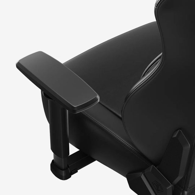 Кресло AndaSeat Phantom 4, ПВХ кожа, 2D-Armrests, чёрный — Фото 6
