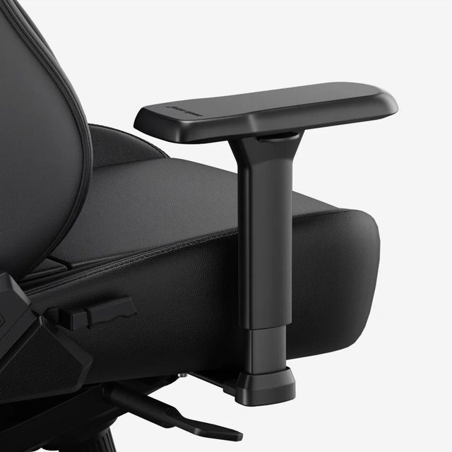 Кресло AndaSeat Phantom 4 Pro, ПВХ кожа, 3D-Armrests, чёрный с золотым (Royal Black) — Фото 3