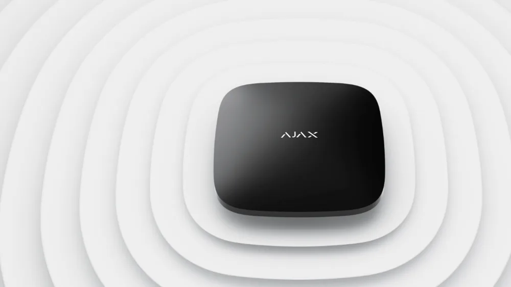 Хаб охранной системы Ajax Hub 2 на светлом фоне