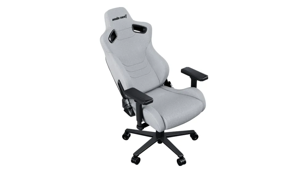 AndaSeat Kaiser 2 Pro XL yuqoridan yarim burilgan holda: suyanchiq, oʻrindiq va 4D qoʻltiqtayanchlar
