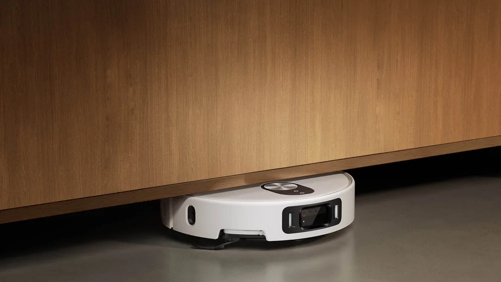Xiaomi Robot Vacuum 5 Pro заезжает под низкую тумбу, опустив лазерный датчик