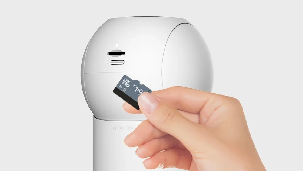 Карта microSD вставляется в Xiaomi Smart Camera C701 Pro