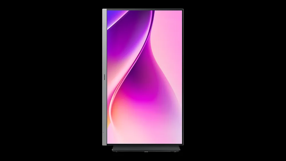 Ekrani tik holatga burilgan Samsung Essential S4 24″