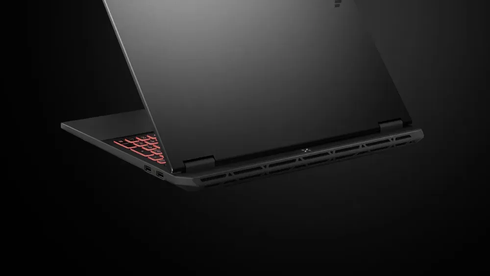 Игровой ноутбук ASUS TUF Gaming A16 сзади, с красной подсветкой клавиатуры