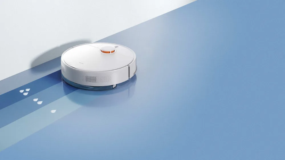 Xiaomi Robot Vacuum S40C на полу