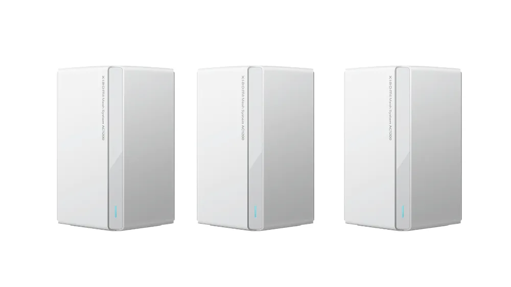 Три модуля Xiaomi Mesh System AC1200 рядом на белом фоне