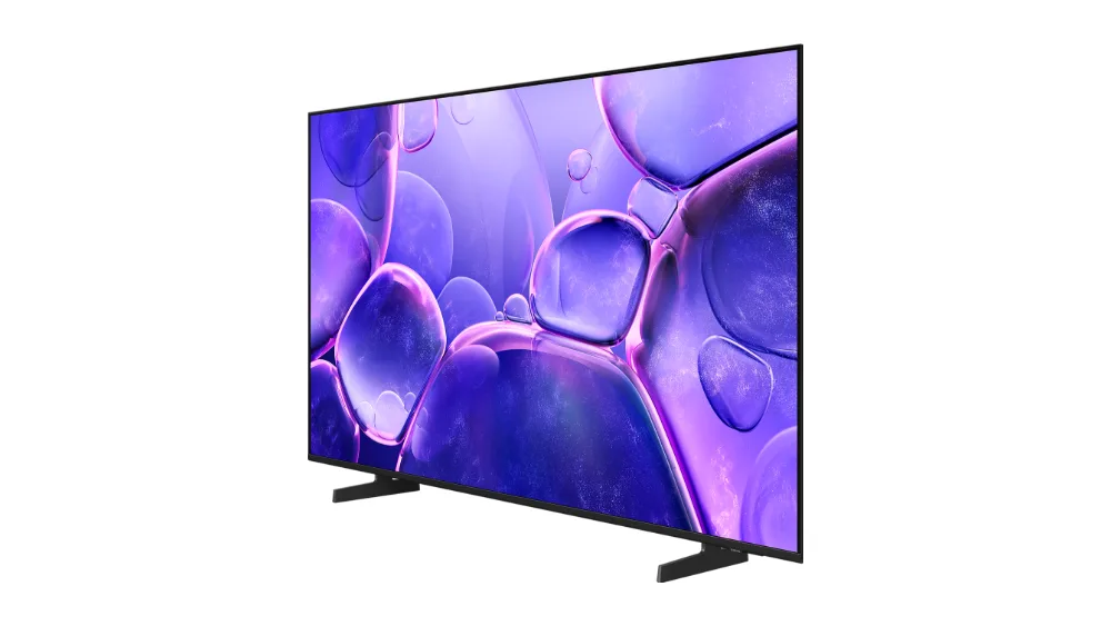 Samsung U8000F oldidan uchdan bir burchakda: ingichka ramka va ekran chetlaridagi oyoqlar