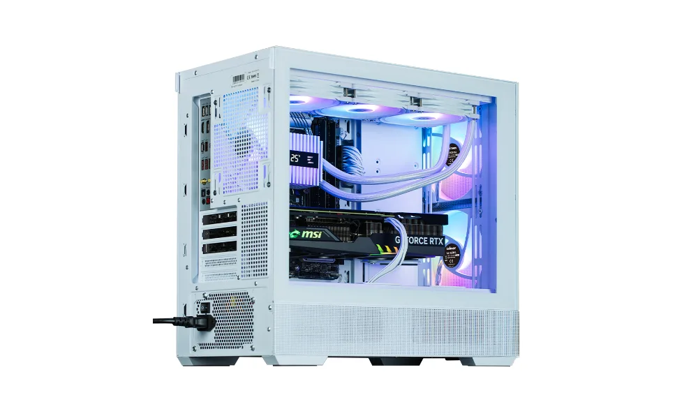 Белый Zalman P30 AIR со сборкой — радиатор жидкостного охлаждения 360 мм под верхней панелью